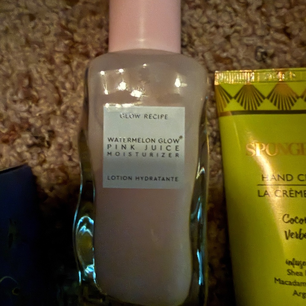 Beauty Bundle - Picture 2 of 4